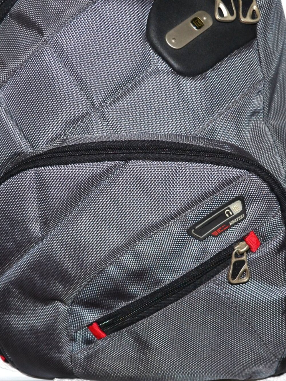 Ful Multi‑Pocket Travel Backpack Gray Red Accents Secure Zippers Travel School - Picture 2 of 6